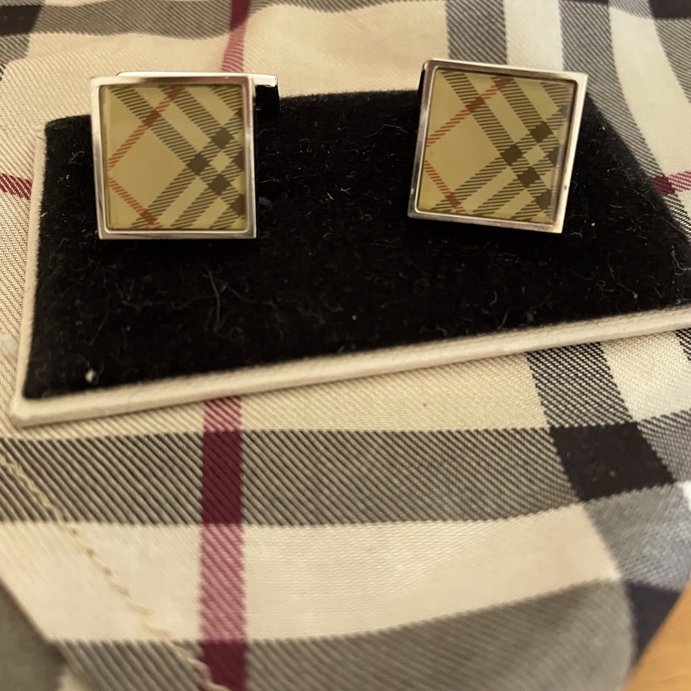 Burberry Cuff Links *Sold Out* Silver